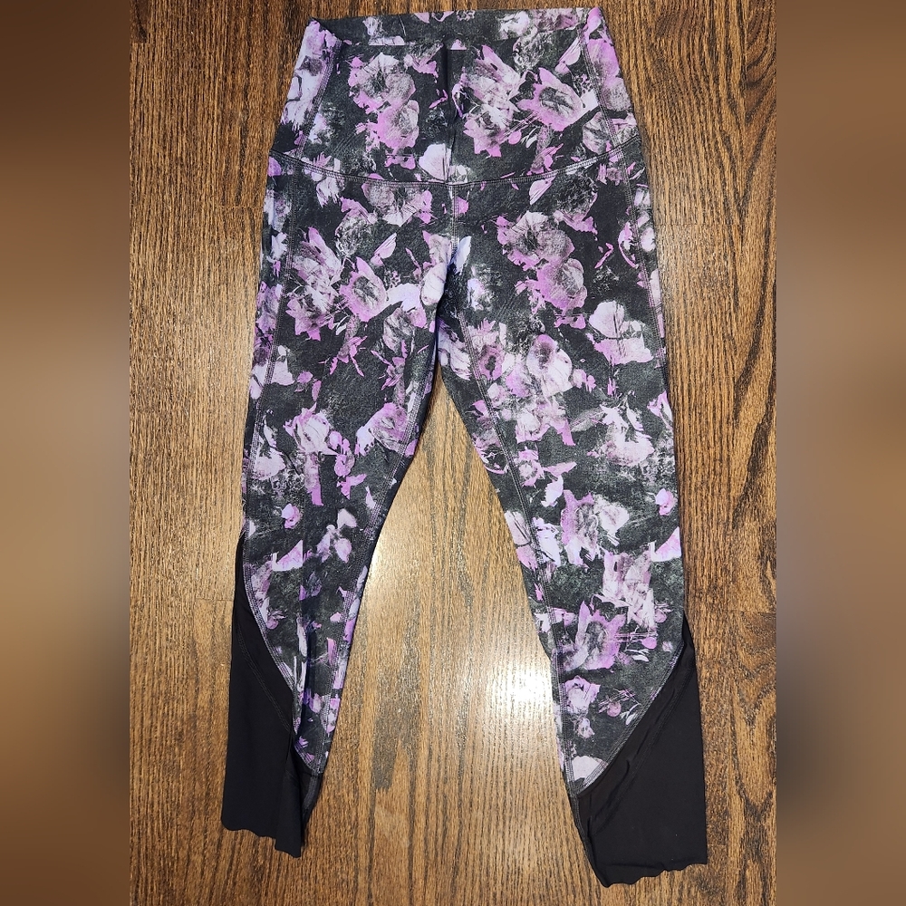 Lululemon 7/8 Floral Print Leggings, Size 6